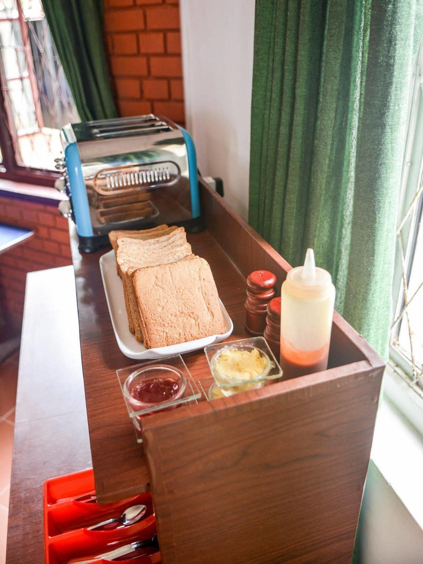 Kochchikade Explore Hostels Negombo מראה חיצוני תמונה